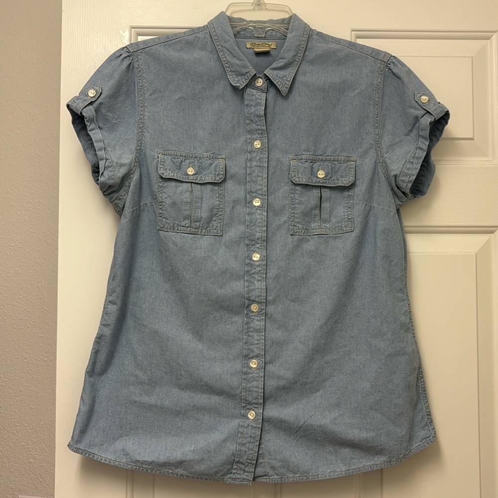 LUCKY BRAND WOMENS CHAMBRAY SHIRT